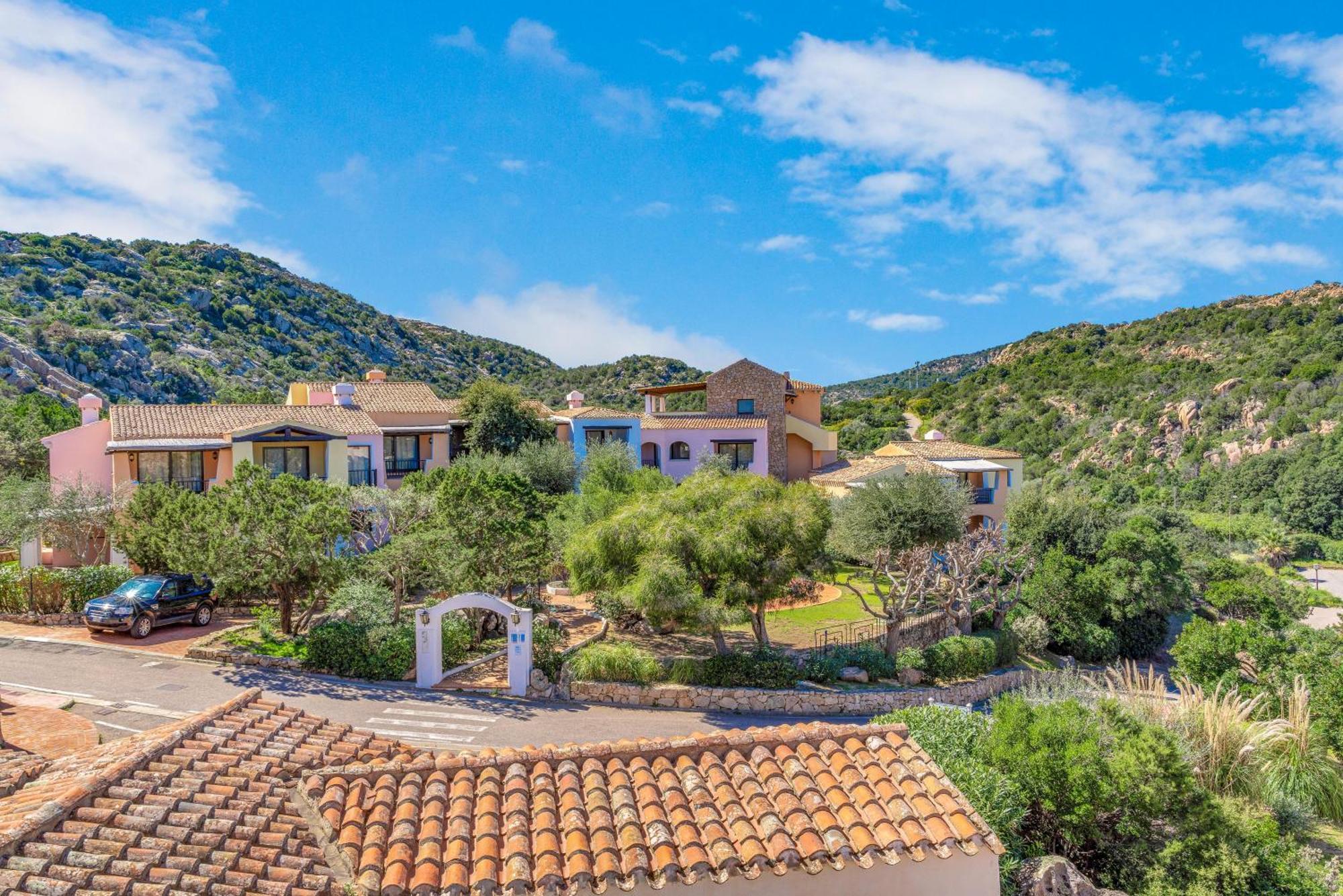 לישה די ואקה -Luxury- Torretta Con Piscina E Spiaggia A 300 Mt מראה חיצוני תמונה